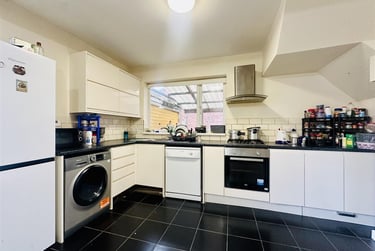 4 bed house, Highfield Road, Dunkirk, Nottingham, NG72JE - Image 3